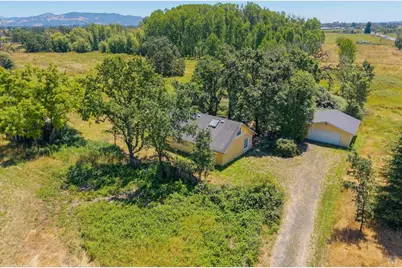 2062 Ludwig Avenue, Santa Rosa, CA 95407 - Photo 27
