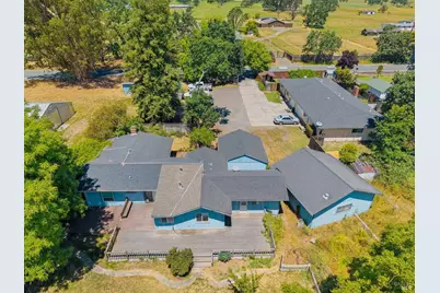 2062 Ludwig Avenue, Santa Rosa, CA 95407 - Photo 25