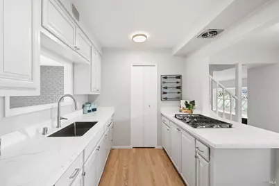 35 Corte Alta, Novato, CA 94949 - Photo 11