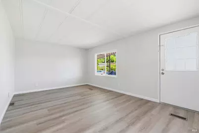 521 San Antonio Way, Vallejo, CA 94590 - Photo 5