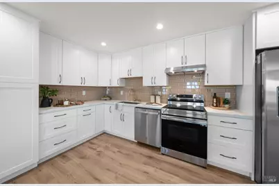 799 Plaza Linda Street, Novato, CA 94947 - Photo 3