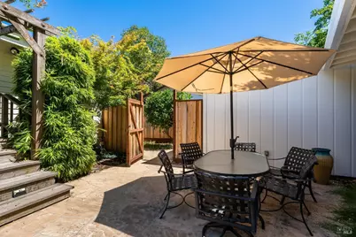400 Arroyo Road, Sonoma, CA 95476 - Photo 21
