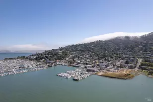 24 Cazneau Ave, Sausalito, CA 94965 - Photo 77