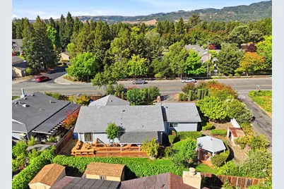 18105 Railroad Avenue, Sonoma, CA 95476 - Photo 29