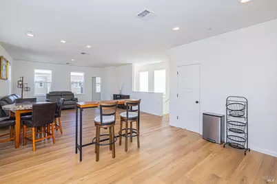 585 Sapphire Street, Petaluma, CA 94952 - Photo 27