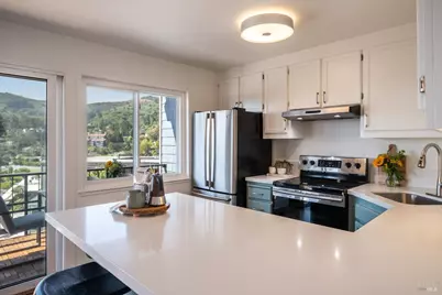 70 Stanford Way, Sausalito, CA 94965 - Photo 15