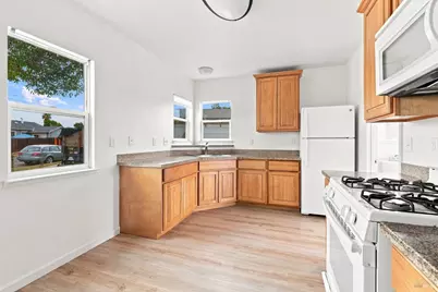 235 12th Street, Vallejo, CA 94590 - Photo 13