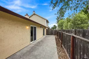 461 Myrtle Ct, Benicia, CA 94510 - Photo 41