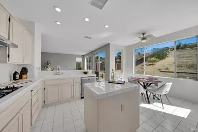 1028 Sandhurst Drive, Vallejo, CA 94591 - Photo 15