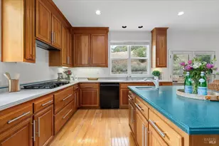 90 Saddle Wood Dr, Novato, CA 94945 - Photo 19