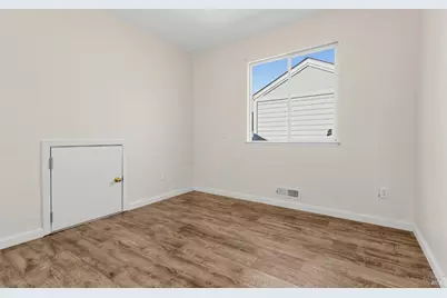 941 Kingwood Street, Santa Rosa, CA 95401 - Photo 17
