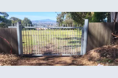 1675 Hillcrest Road, San Pablo, CA 94806 - Photo 3