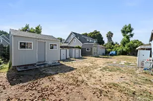 2340 Cooley Ave, East Palo Alto, CA 94303 - Photo 25