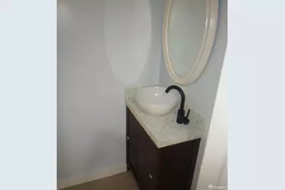 10810 Bancroft Avenue #10814, Oakland, CA 94603 - Photo 11