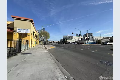 5424 International Boulevard, Oakland, CA 94601 - Photo 3