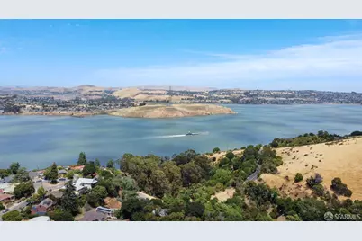 66 Baldwin Avenue, Crockett, CA 94525 - Photo 25