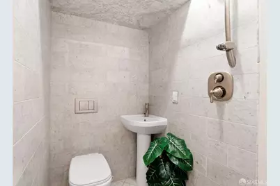 630 Leavenworth Street #Grdn, San Francisco, CA 94109 - Photo 17