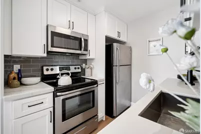 5264 3rd Street #303, San Francisco, CA 94124 - Photo 11