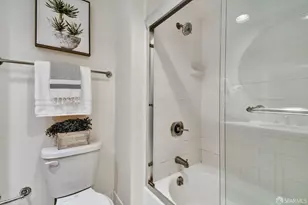 1650 Jackson St, San Francisco, CA 94109 - Photo 23