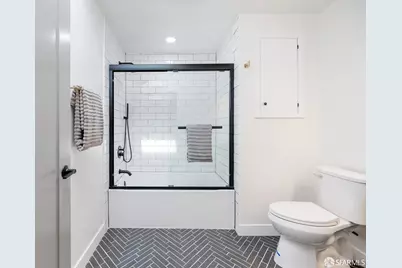 150 Dartmouth Street, San Francisco, CA 94134 - Photo 35
