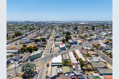 6125 Foothill Boulevard, Oakland, CA 94605 - Photo 9
