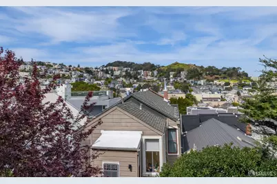 317 Douglass Street, San Francisco, CA 94114 - Photo 17