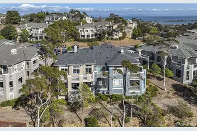 141 Kestrel Court, Brisbane, CA 94005 - Photo 9