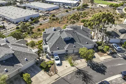 141 Kestrel Court, Brisbane, CA 94005 - Photo 59