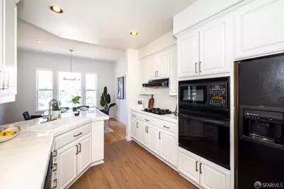 141 Kestrel Court, Brisbane, CA 94005 - Photo 21