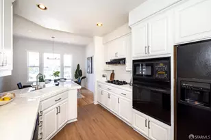 141 Kestrel Ct, Brisbane, CA 94005 - Photo 21