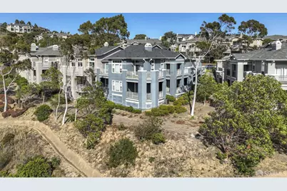 141 Kestrel Court, Brisbane, CA 94005 - Photo 57