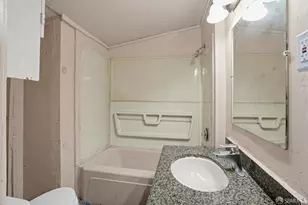 435 Worth St, Oakland, CA 94603 - Photo 15