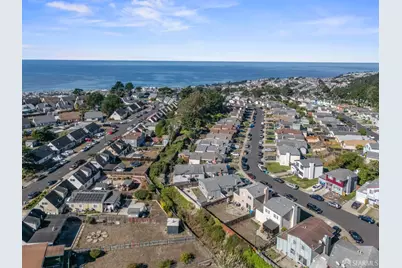 656 Forest Lake Drive, Pacifica, CA 94044 - Photo 37