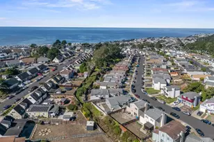 656 Forest Lake Dr, Pacifica, CA 94044 - Photo 37