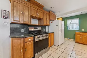 220 Louvaine Ave, Oakland, CA 94603 - Photo 15