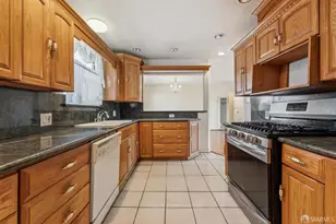 220 Louvaine Ave, Oakland, CA 94603 - Photo 17