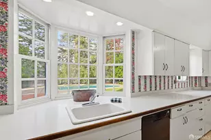 6 Cypress Ct, Los Altos, CA 94022 - Photo 25