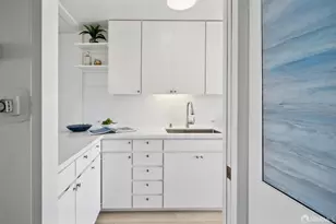 1050 North Point St, San Francisco, CA 94109 - Photo 21