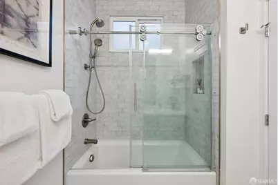 1070 Post Street #4, San Francisco, CA 94109 - Photo 25