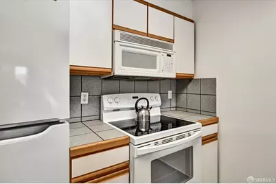 1678 Wallace Avenue, San Francisco, CA 94124 - Photo 11
