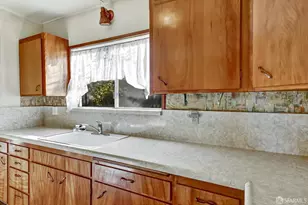 365 Edwards St, Crockett, CA 94525 - Photo 27