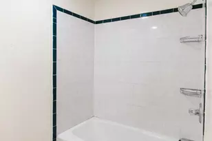 1748 E 15th St, Oakland, CA 94606 - Photo 17