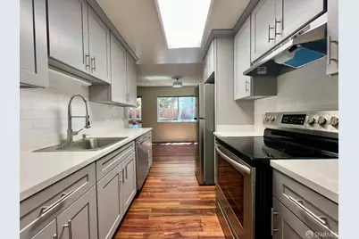2421 Carlmont Drive, Belmont, CA 94002 - Photo 17