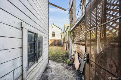 670 Sycamore Street, Oakland, CA 94612 - Photo 43