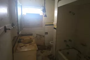 8336 Ney Ave, Oakland, CA 94605 - Photo 11