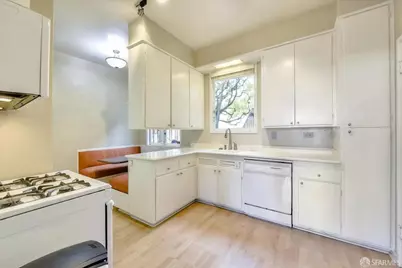 392-394 Chestnut Street, San Francisco, CA 94133 - Photo 27