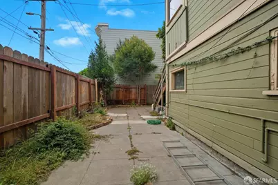 1945 Pierce Street, San Francisco, CA 94115 - Photo 23
