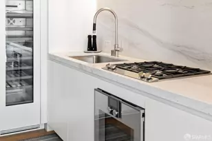 1 Steuart Ln, San Francisco, CA 94115 - Photo 17