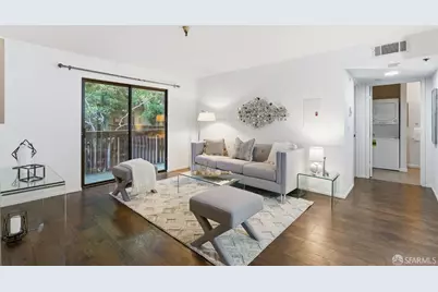 711 S Bayshore Boulevard #4, San Mateo, CA 94401 - Photo 1