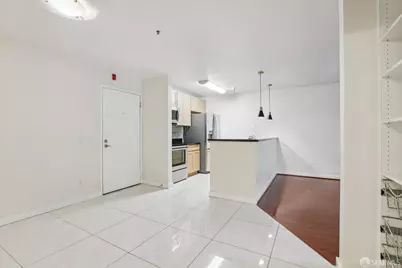 6400 Christie Avenue #4122, Emeryville, CA 94608 - Photo 9